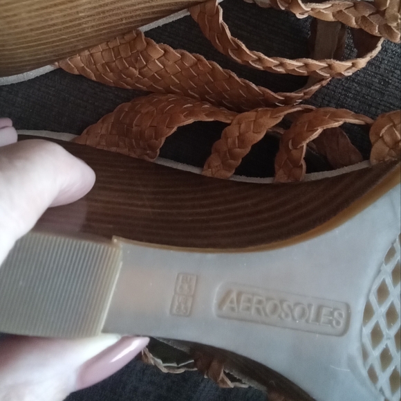 Aerosoles Tan Weave Wedge Heel Sandals 8.5 - Picture 9 of 11